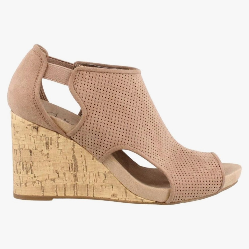 Stylish Brown Peep-Toe Wedges